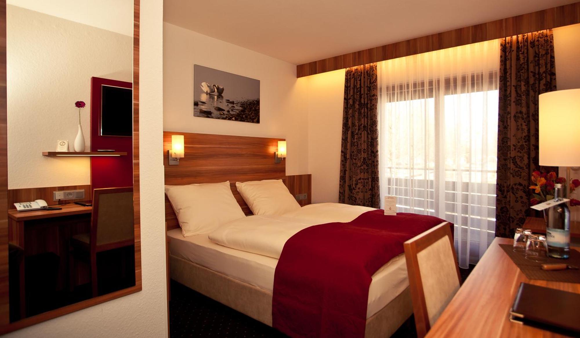 Hotel Knaus Am Hafen Uhldingen-Mühlhofen Eksteriør bilde
