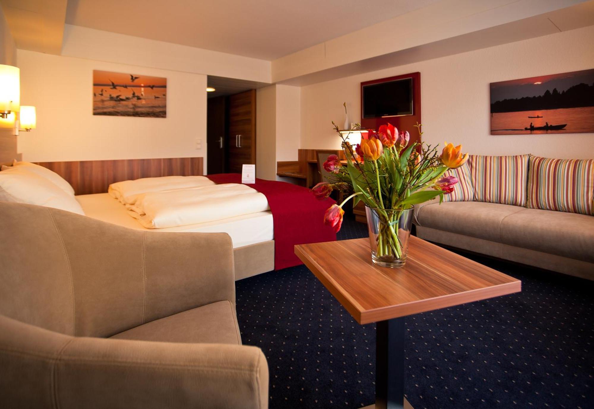 Hotel Knaus Am Hafen Uhldingen-Mühlhofen Eksteriør bilde