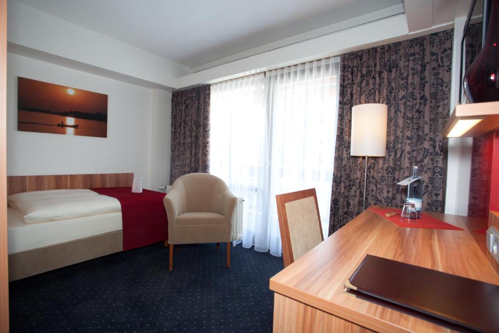 Hotel Knaus Am Hafen Uhldingen-Mühlhofen Rom bilde